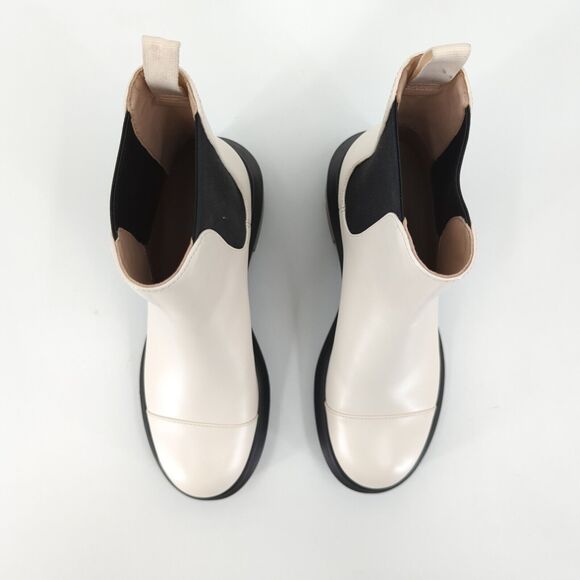 STUART WEITZMAN Women 4.5 C Norah Boots Bootie White Ankle Chelsea Lug Sole NEW - Picture 2 of 9